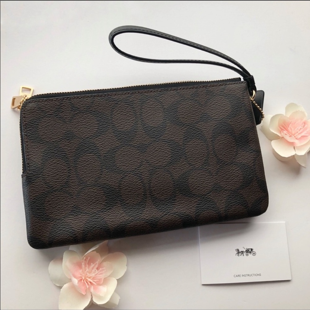 🍒Coach🍒 Double Zip Signature Coated Wristlet - Picture 3 of 8